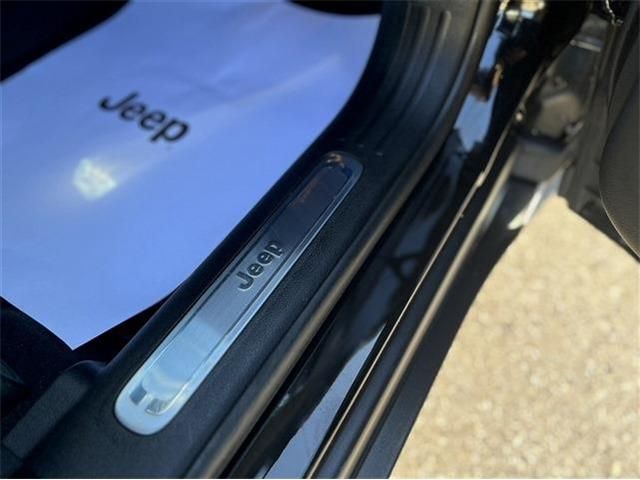 Jeep CHEROKEE 2018-12 189895-28