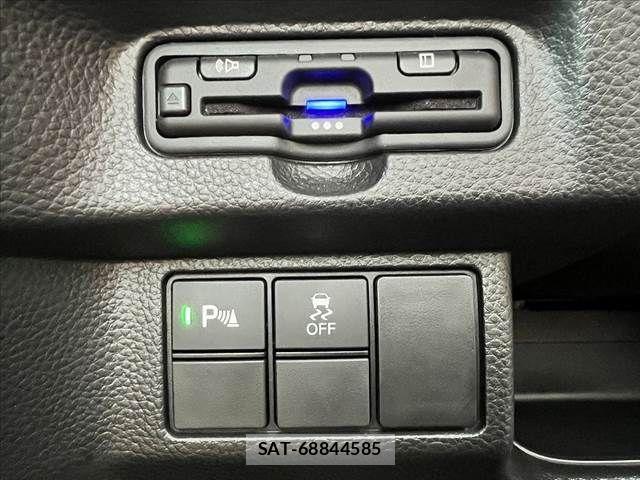 Honda N BOX CUSTOM 2022-03 441672-4