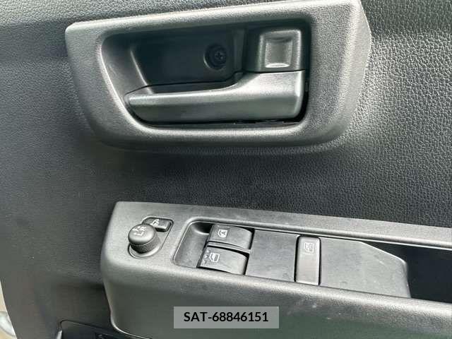 Daihatsu HIJET CARGO 2022-09 218310-11