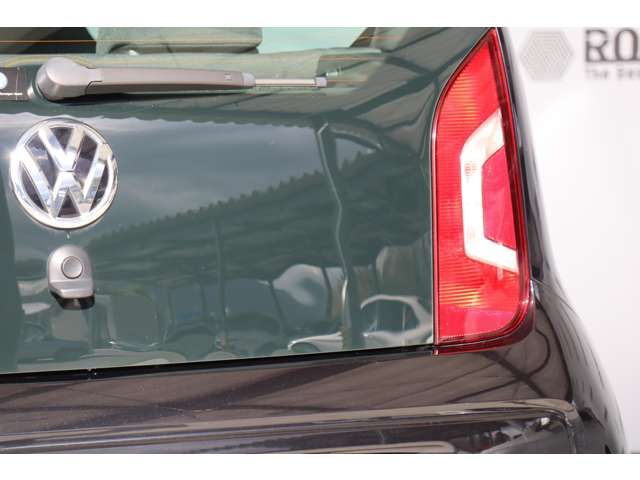 VolksWagen UP! 2014-08 183941-8