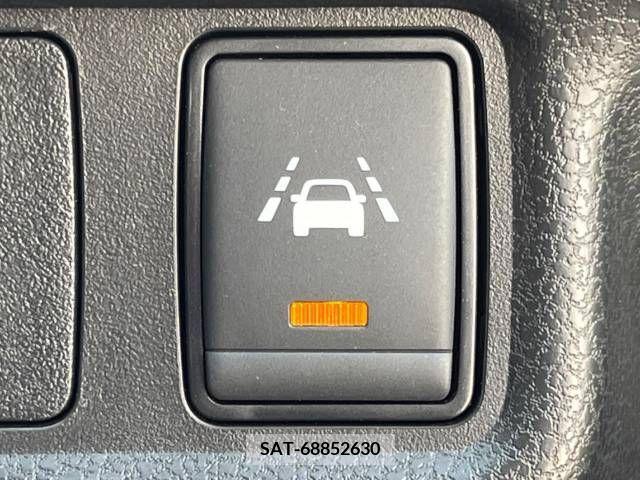 Nissan NOTE 2017-02 305362-3