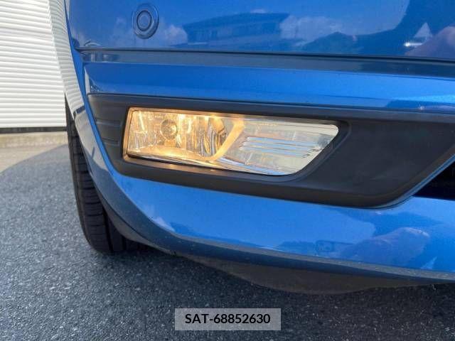 Nissan NOTE 2017-02 305362-15