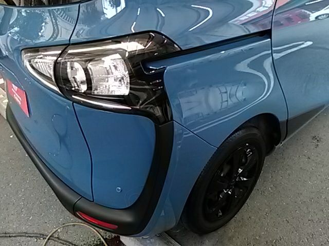 Toyota SIENTA 2022-07 196241-25