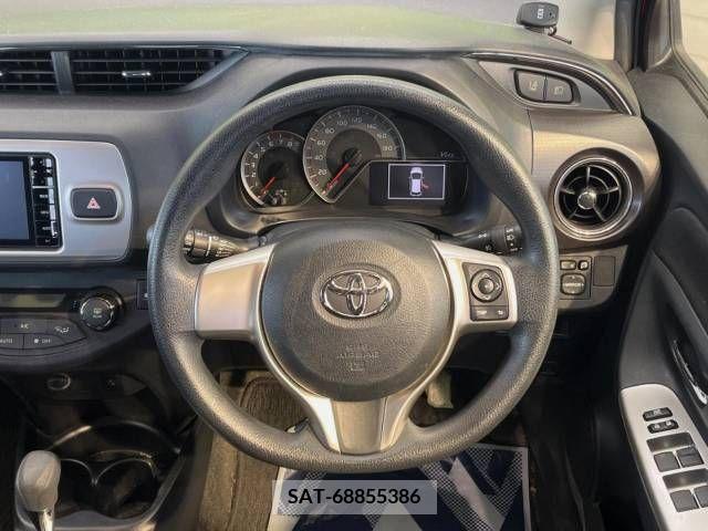 Toyota VITZ 2015-10 394849-11