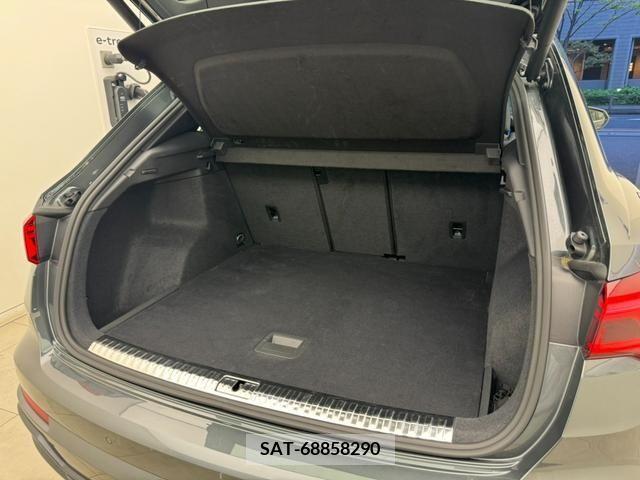 Audi Q3 2021-03 261298-16