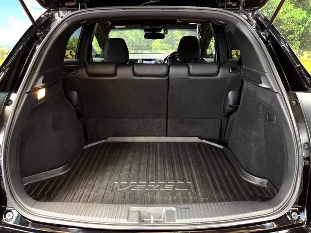 Honda VEZEL 2018-06 185108-10