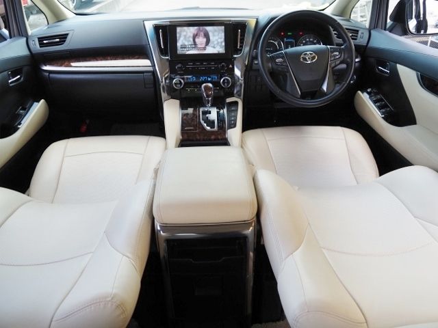 Toyota ALPHARD HYBRID 2020-10 15372-13