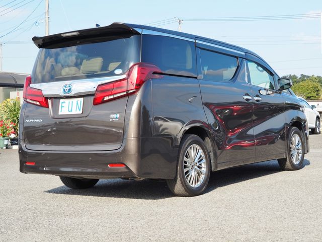 Toyota ALPHARD HYBRID 2020-10 15372-4