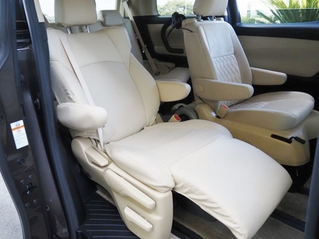 Toyota ALPHARD HYBRID 2020-10 15372-17