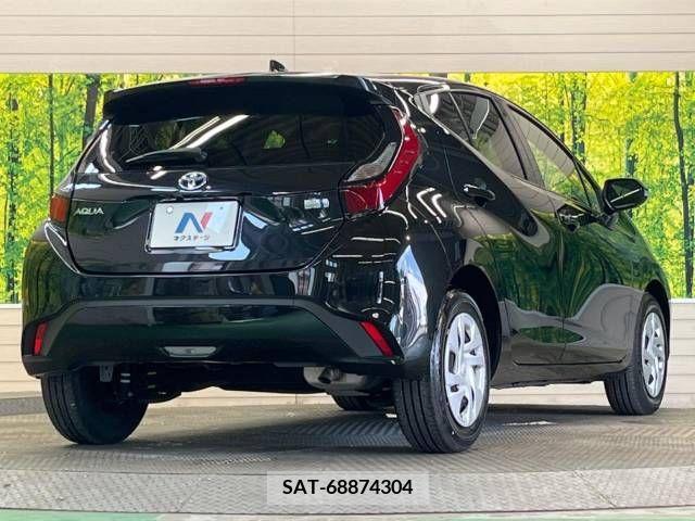 Toyota AQUA 2023-05 356309-17
