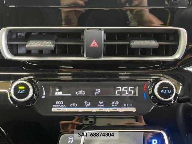 Toyota AQUA 2023-05 356309-7