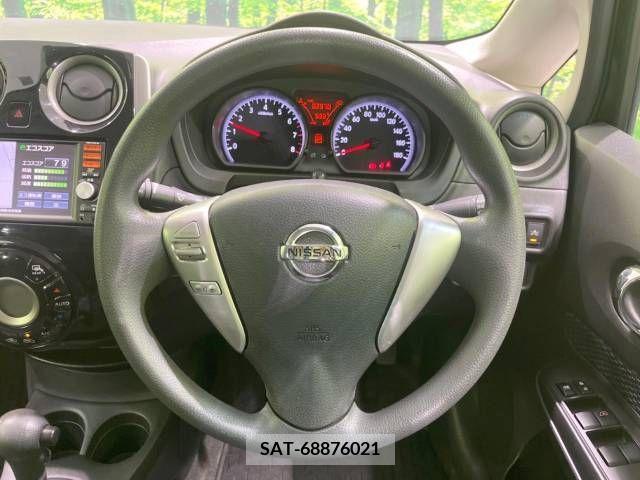 Nissan NOTE 2015-11 302382-8