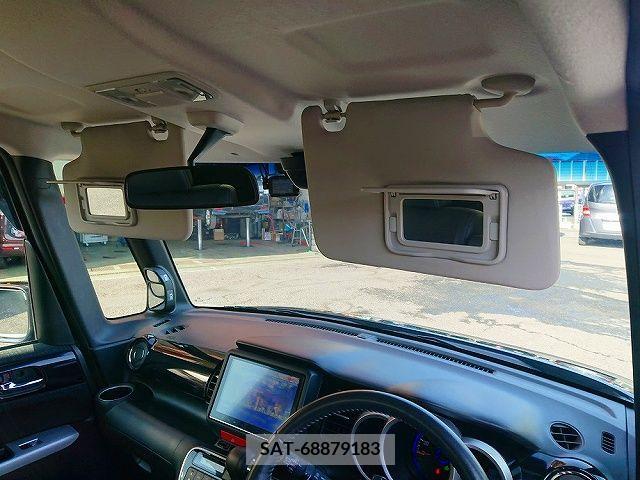 Honda N BOX CUSTOM 2017-02 223204-18