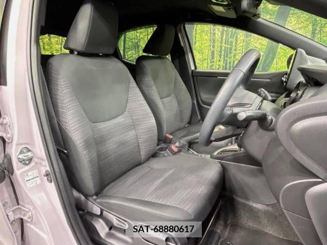 Toyota YARIS 2021-06 375008-8