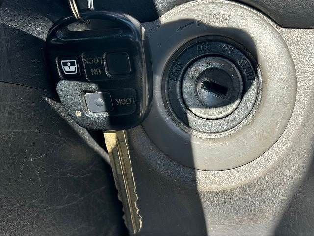 Toyota HILUX SURF 2009-01 23748-7