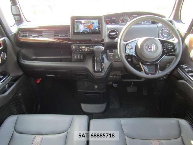 Honda N BOX CUSTOM 2022-06 210403-12