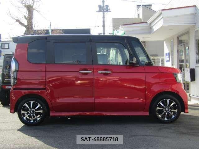 Honda N BOX CUSTOM 2022-06 210403-8