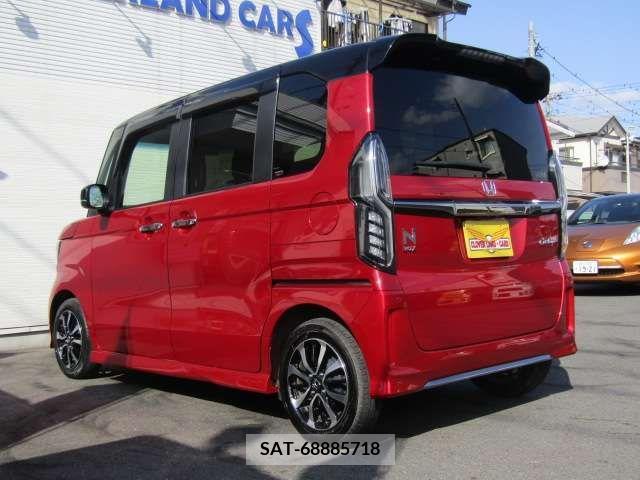 Honda N BOX CUSTOM 2022-06 210403-5
