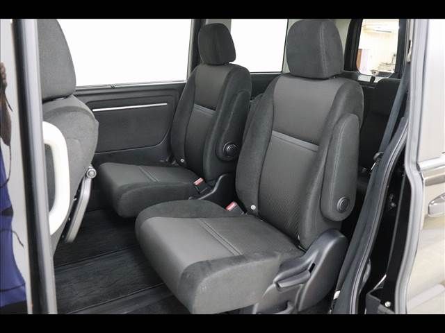 Honda e 2018-04 20911-11