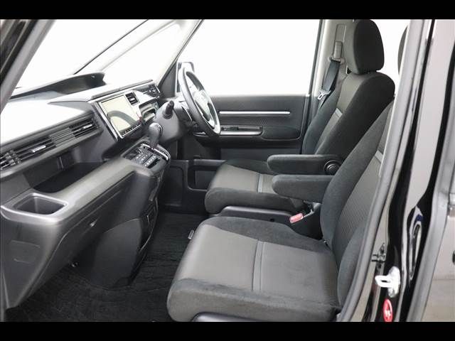Honda e 2018-04 20911-10
