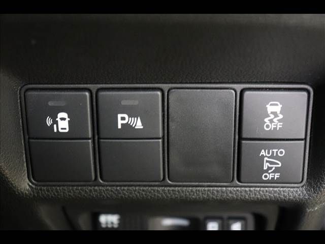 Honda e 2018-04 20911-5