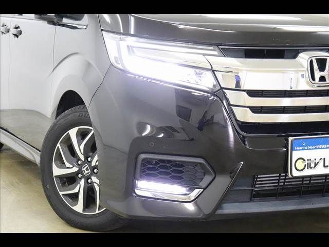 Honda e 2018-04 20911-22