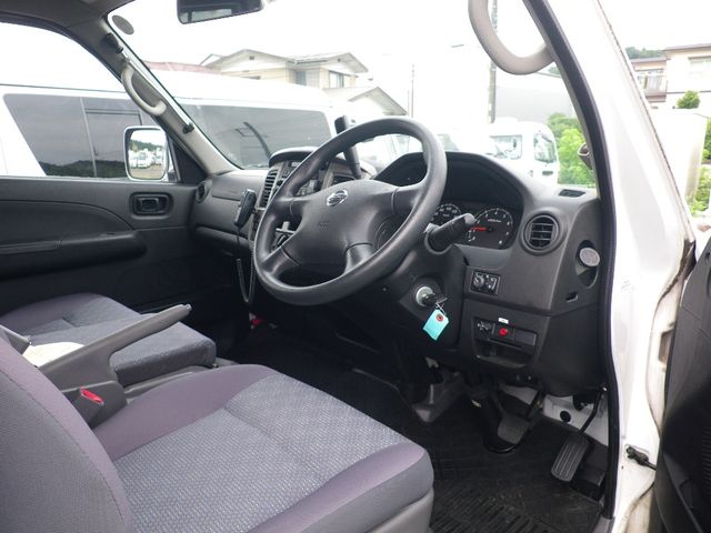 Nissan CARAVAN VAN 2008-02 3034-2