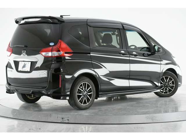 Honda FREED HYBRID 2019-04 181732-1