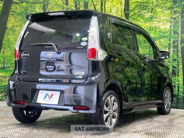 Nissan DAYZ 2013-08 267826-17