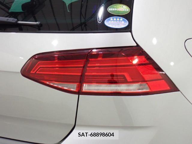 VolksWagen GOLF 2018-02 370661-16