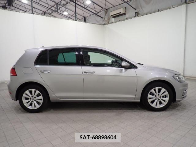 VolksWagen GOLF 2018-02 370661-13