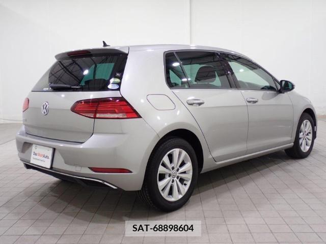 VolksWagen GOLF 2018-02 370661-12