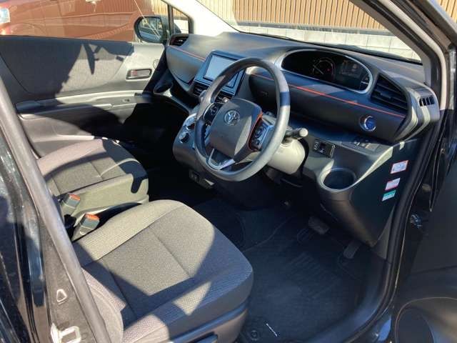 Toyota SIENTA 2019-05 184523-3