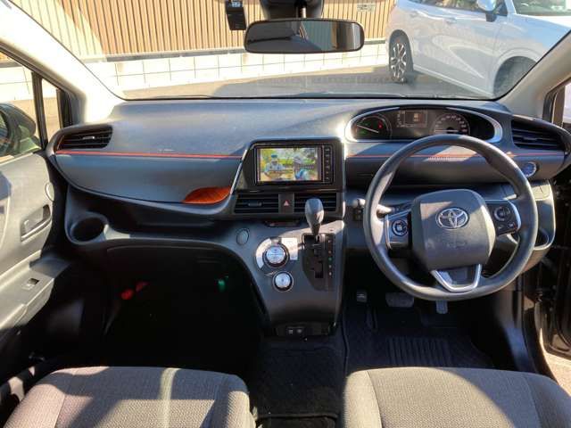 Toyota SIENTA 2019-05 184523-2