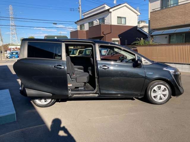 Toyota SIENTA 2019-05 184523-26