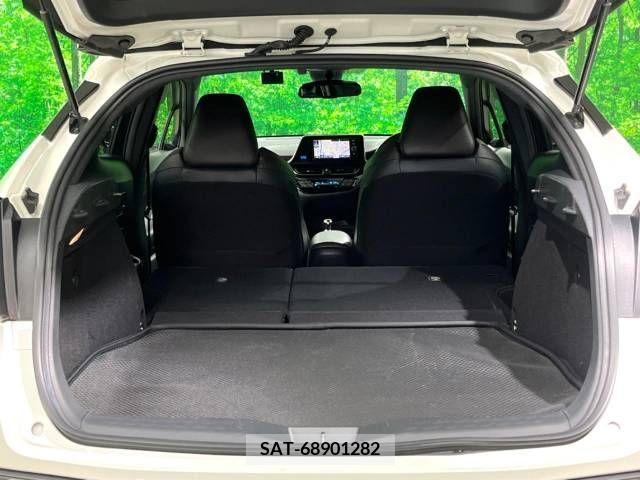 Toyota C-HR 2017-03 294950-10