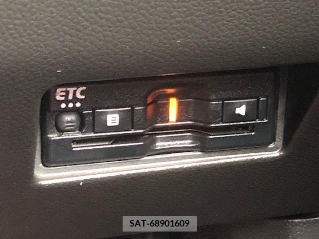 Suzuki SWIFT 2022-09 326442-10