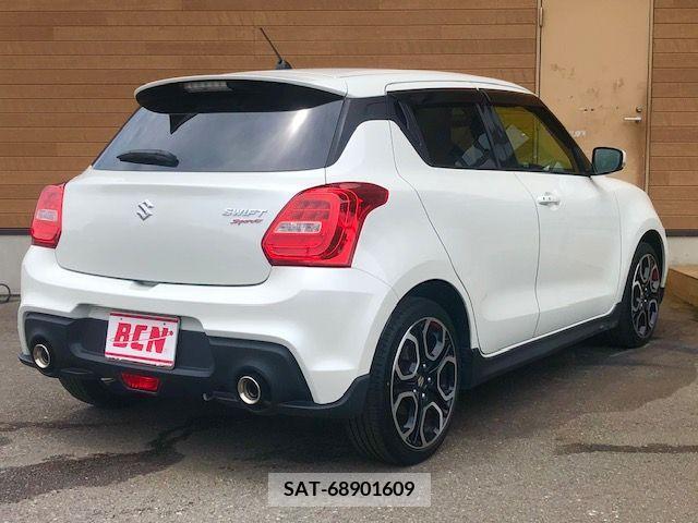 Suzuki SWIFT 2022-09 326442-2