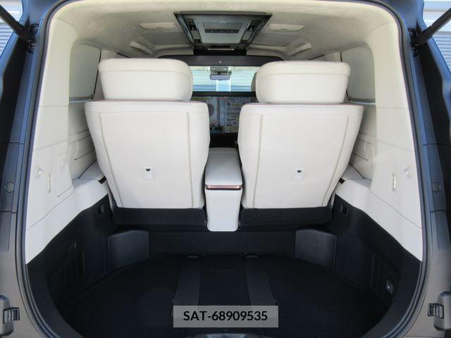 Lexus LM 2024-01 388168-28