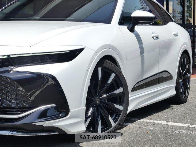 Toyota CROWN 2023-02 333462-7