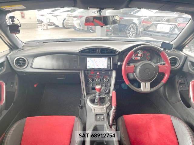 Toyota 86 2012-08 374779-1