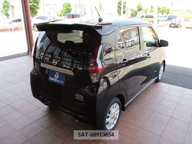 Nissan DAYZ 2022-03 323641-2