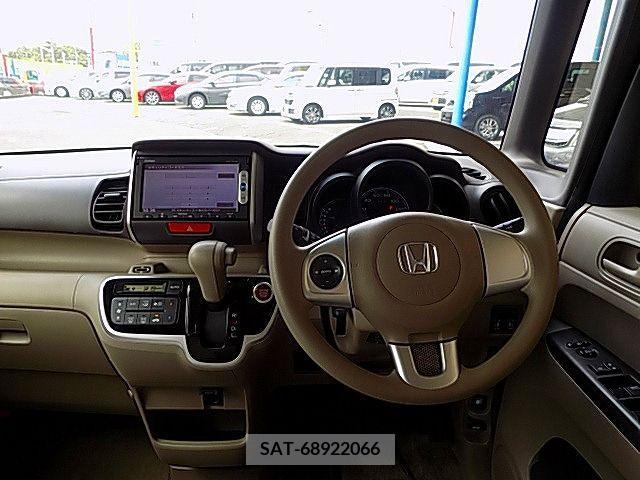Honda N BOX 2015-06 306605-1