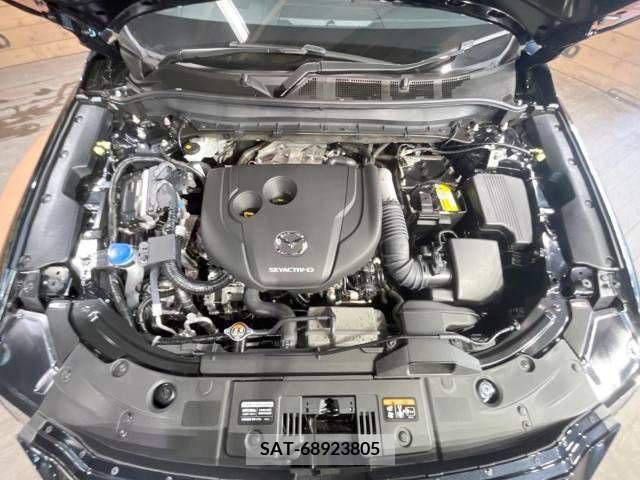 Mazda CX-8 2023-08 333220-12