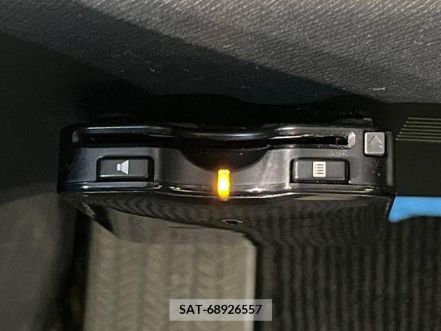 Honda e 2012-07 345371-6