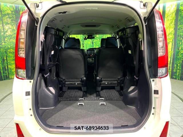 Toyota NOAH 2016-04 298091-11