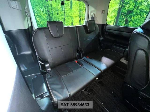 Toyota NOAH 2016-04 298091-10