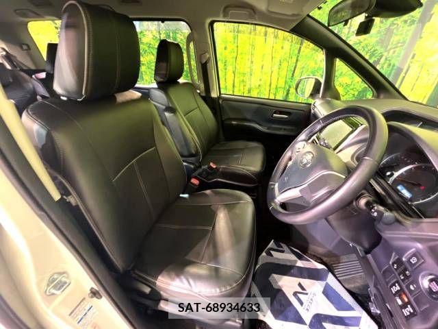 Toyota NOAH 2016-04 298091-8