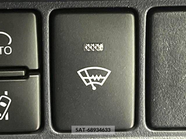 Toyota NOAH 2016-04 298091-6