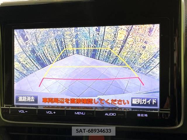 Toyota NOAH 2016-04 298091-4